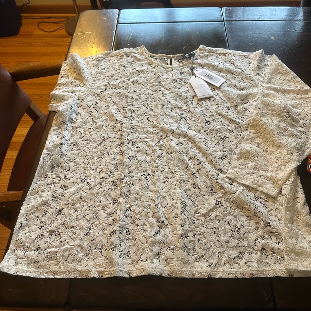 NWT White lace Thames top from Universal Standard. Classy and beautiful!